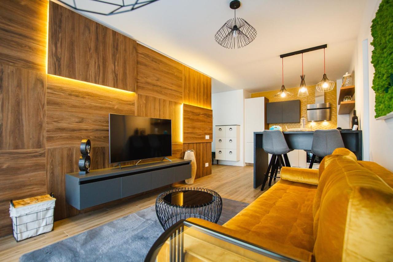Magnificent Home At Prima Residence Oradea Extérieur photo